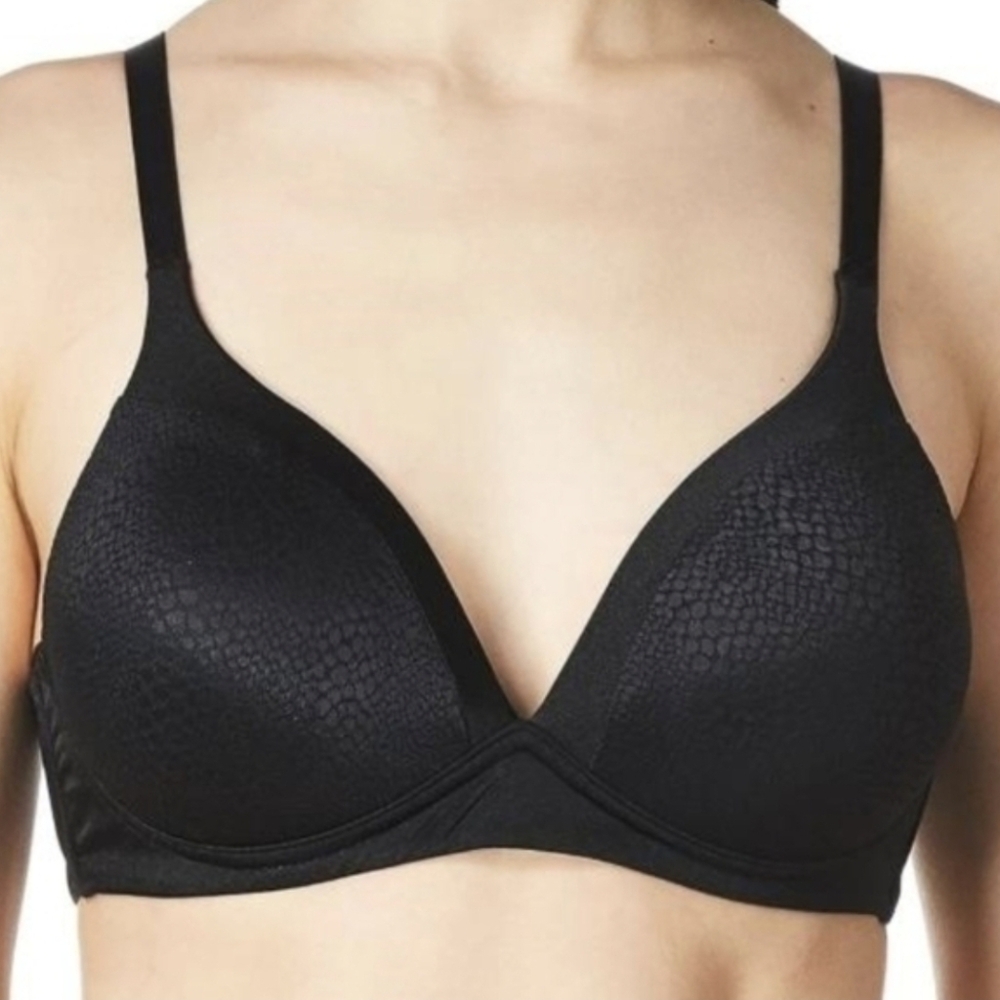 NWOT Warner's Blissful Benefits Back-Smoothing Comfort Wireless Lift T-Shirt Bra